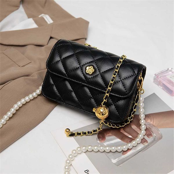 79% off bags outlet store women's new leather lingge chain golden ball pearl single shoulder oblique cross small square bag
79% off bags outlet store women's new leather lingge chain golden ball pearl single shoulder oblique cross small square bag
