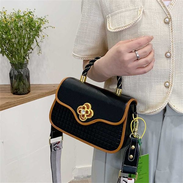 79% off bags outlet store new women's and summer one shoulder messenger high sense portable square bag fashion foreign style chain bag
79% off bags outlet store new women's and summer one shoulder messenger high sense portable square bag fashion foreign style chain bag