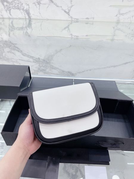 shopping bag classic women bag shoulder hold cross-body envelope bag black and white panels large antique small square bag 2 sizes available
shopping bag classic women bag shoulder hold cross-body envelope bag black and white panels large antique small square bag 2 sizes available