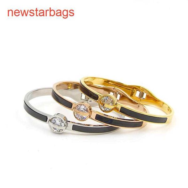 herme designer bracelets online store h7-106 fashion korean version cross bar single diamond black curved bracelet fashi, Golden;silver
herme designer bracelets online store h7-106 fashion korean version cross bar single diamond black curved bracelet fashi, Golden;silver