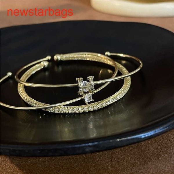herme designer bracelets online store set zircon circle letter h open bracelet small design 14k gold high-grade feeling light luxury jewelry, Golden;silver
herme designer bracelets online store set zircon circle letter h open bracelet small design 14k gold high-grade feeling light luxury jewelry, Golden;silver