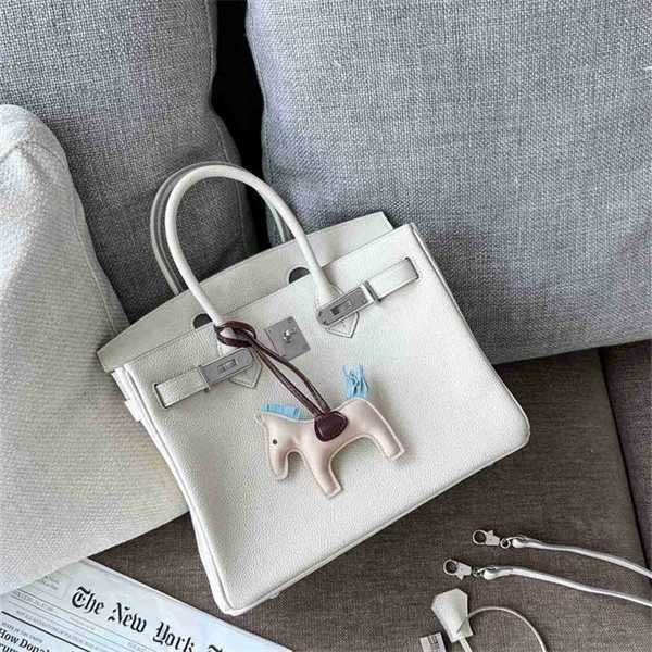 birkin women's herme bags 7a cow 2022 new lychee grain leather milkshake silver button bag womens one shoulder cross body hand irkp n43
birkin women's herme bags 7a cow 2022 new lychee grain leather milkshake silver button bag womens one shoulder cross body hand irkp n43