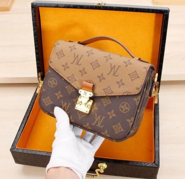 2023 new orignal real genuine leather lady messenger bag fashion satchel shoulder bag handbag presbyopic mini package mobile phonen purse 66
2023 new orignal real genuine leather lady messenger bag fashion satchel shoulder bag handbag presbyopic mini package mobile phonen purse 66
