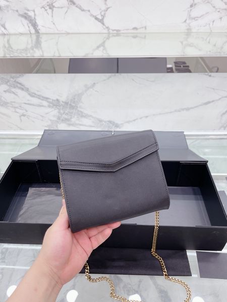 summer women designer bag brand shoulder bag chain crossbody bag luxury bag black handbag clamshell purse envelope bag 5a quality
summer women designer bag brand shoulder bag chain crossbody bag luxury bag black handbag clamshell purse envelope bag 5a quality
