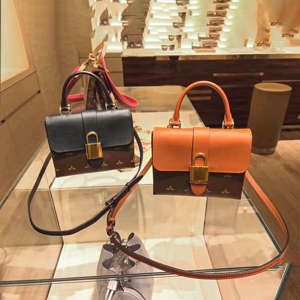 designer bag tote m44322 locky bb fashion tote bag clutch bags metal lock womens luxury designer genuine leather crossbody shoulder printed
designer bag tote m44322 locky bb fashion tote bag clutch bags metal lock womens luxury designer genuine leather crossbody shoulder printed