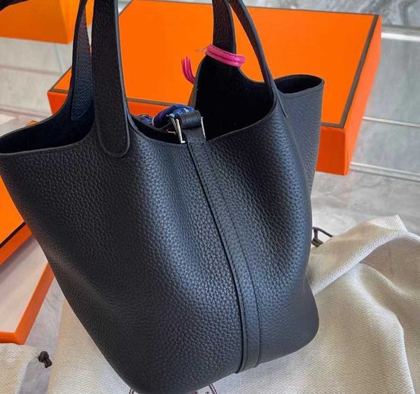 designer herme bags for women cowhide versatile h's vegetable basket portable bucket bag large capacity women'
designer herme bags for women cowhide versatile h's vegetable basket portable bucket bag large capacity women'