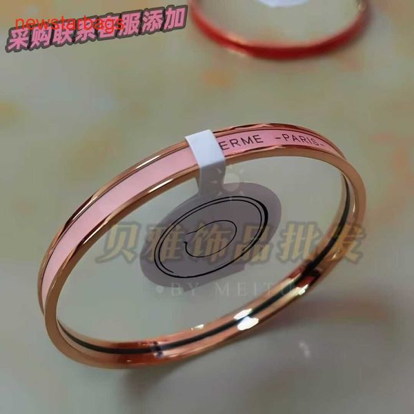 herme designer bracelets online store family's new round closed-mouth enamel uni bracelet emma's pig nose all kinds, Golden;silver
herme designer bracelets online store family's new round closed-mouth enamel uni bracelet emma's pig nose all kinds, Golden;silver