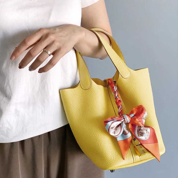 original edition 7a h home designer picotin lock bags women's bag new 2023 head layer cowhide bucket fashion handbag mother's bask
original edition 7a h home designer picotin lock bags women's bag new 2023 head layer cowhide bucket fashion handbag mother's bask