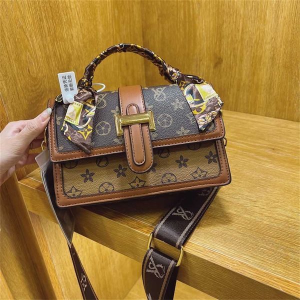79% off bags outlet store printed small square new fashion women's foreign style single shoulder messenger texture versatile bags
79% off bags outlet store printed small square new fashion women's foreign style single shoulder messenger texture versatile bags