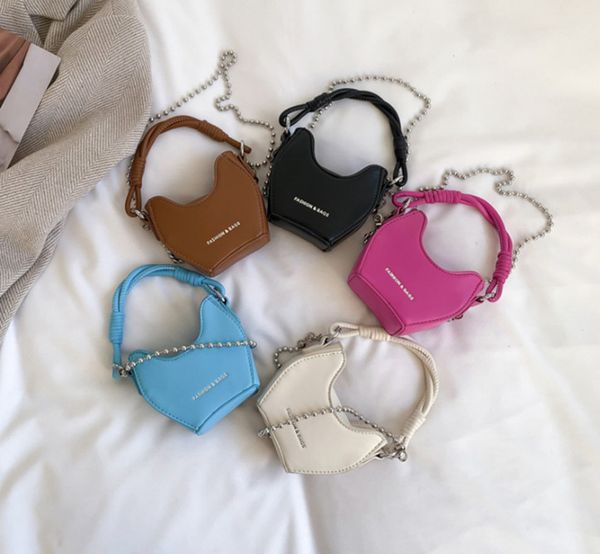 fashion kids letter handbags children metals beades chain single shoulder bags girls messenger lipstick bag z0007, Black
fashion kids letter handbags children metals beades chain single shoulder bags girls messenger lipstick bag z0007, Black
