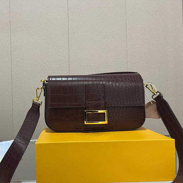 baguette bag luxuries designer women bag leather handbags fashion square shoulder bags lady shopping messenger bags purse 230207
baguette bag luxuries designer women bag leather handbags fashion square shoulder bags lady shopping messenger bags purse 230207