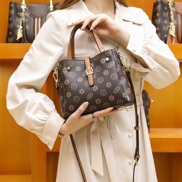 2023 bags clearance outlets hong new style summer atmosphere handbag fashion tote casual one shoulder crossbody women's bag south korea
2023 bags clearance outlets hong new style summer atmosphere handbag fashion tote casual one shoulder crossbody women's bag south korea