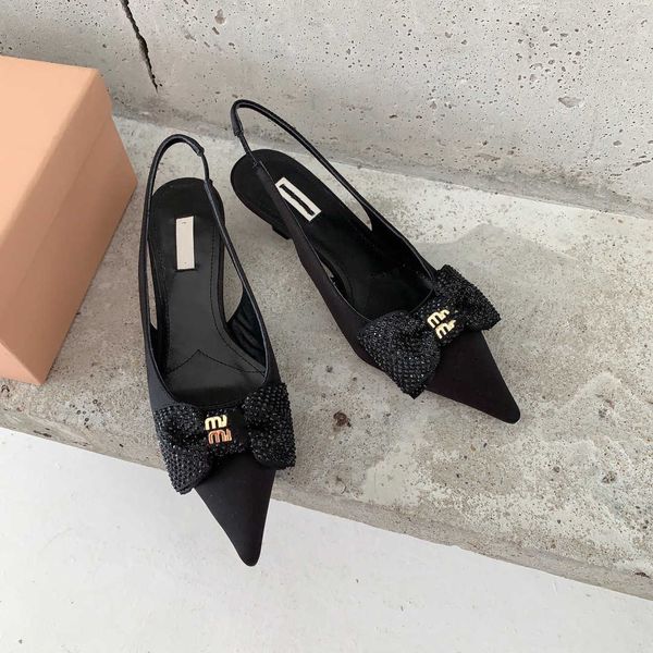 brand high-heeled shoes women's thin heel back strap flash diamond bow french pointed rhinestone thin heel shoes women, Black
brand high-heeled shoes women's thin heel back strap flash diamond bow french pointed rhinestone thin heel shoes women, Black