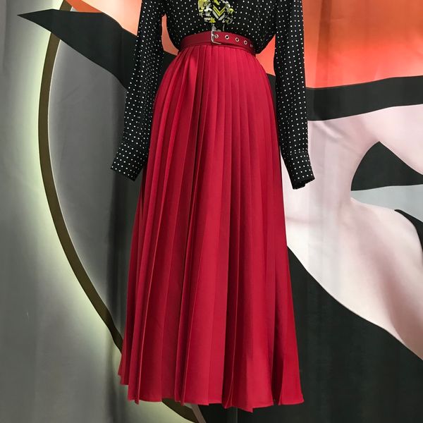 vintage red pleated skirt high wais belt can be removed two-color optional size 36-42, Black
vintage red pleated skirt high wais belt can be removed two-color optional size 36-42, Black