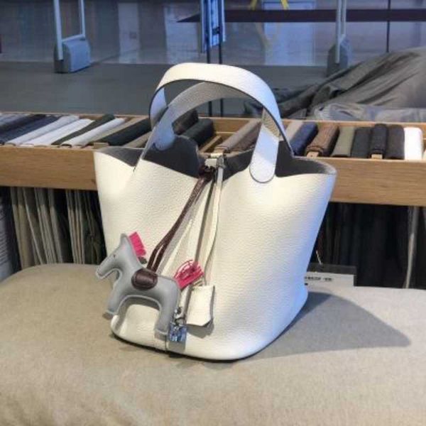 designer herme shoulder bags for women online outlet cream white layer cowhide basket leather bucket women
designer herme shoulder bags for women online outlet cream white layer cowhide basket leather bucket women