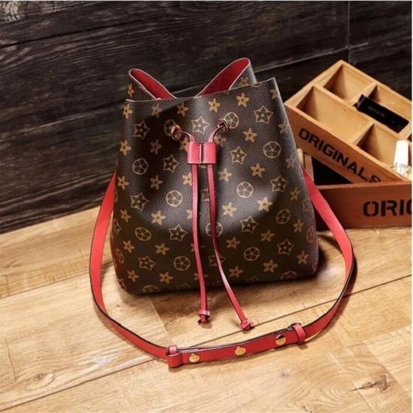 2023 designer handbags women leather shoulder bags fashion old flower messenger crossbody bag designers handbag woman tote wallet purse 668
2023 designer handbags women leather shoulder bags fashion old flower messenger crossbody bag designers handbag woman tote wallet purse 668