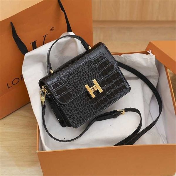 2023 bags outlet online sale bags bag 2023 new bright leather portable women's texture messenger purse
2023 bags outlet online sale bags bag 2023 new bright leather portable women's texture messenger purse