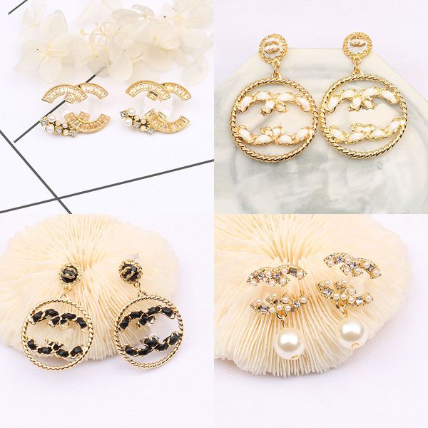 earrings womens designers earings ear stud women designer brand elegance temperament simple ladies wedding party jewelry accessories, Golden;silver
earrings womens designers earings ear stud women designer brand elegance temperament simple ladies wedding party jewelry accessories, Golden;silver