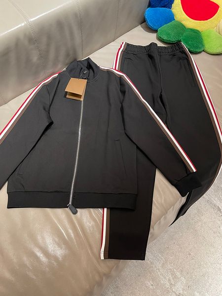 2023 new men's casual sports tracksuits luxury brand design contrast zipper jacket set, Gray
2023 new men's casual sports tracksuits luxury brand design contrast zipper jacket set, Gray