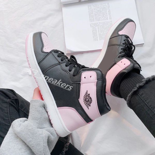 2023 1 mens basketball shoes high unc university blue 1s gold mocha cactus jack obsidian banned bred toe men women trainer sports sneakers 3
2023 1 mens basketball shoes high unc university blue 1s gold mocha cactus jack obsidian banned bred toe men women trainer sports sneakers 3