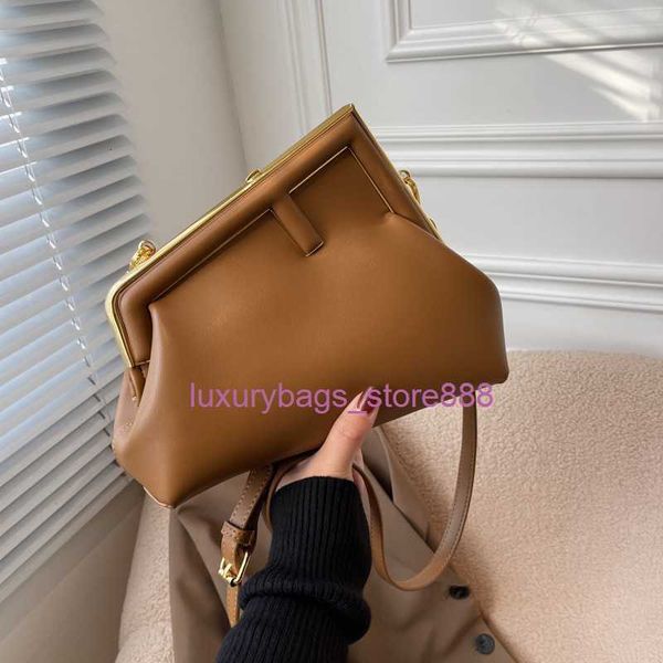 the factory sells wholesale handbags y bag women's new 2023 fashion texture crossbody net red one shoulder small square pu
the factory sells wholesale handbags y bag women's new 2023 fashion texture crossbody net red one shoulder small square pu
