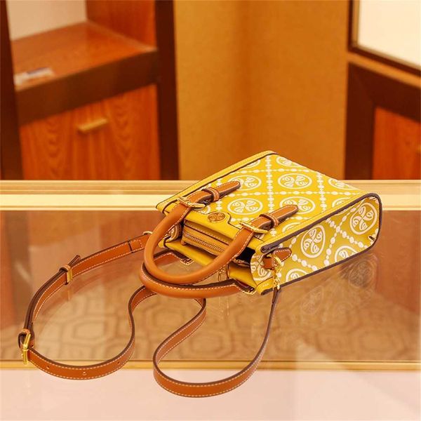 designer handbag store 60% off summer one-shoulder tote women's new small portable messenger bag
designer handbag store 60% off summer one-shoulder tote women's new small portable messenger bag