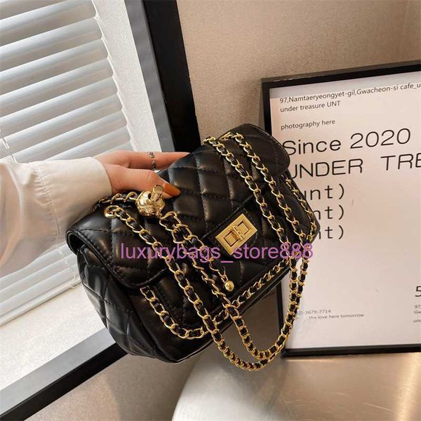 the factory sells wholesale handbags y embroidery small bag 2023 autumn and winter new women's popular chain crossbody fashionable one-
the factory sells wholesale handbags y embroidery small bag 2023 autumn and winter new women's popular chain crossbody fashionable one-