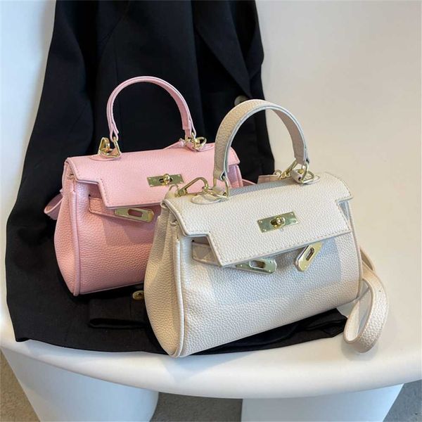 79% off bags outlet store this year's popular female new fashion summer texture single shoulder messenger bag portable small bag
79% off bags outlet store this year's popular female new fashion summer texture single shoulder messenger bag portable small bag