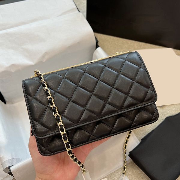 womens classic mini flap trendy shoulder bags wallet with chain gold metal hardware matelasse crossbody shoulder pouch crad holder multi poc, Red;black
womens classic mini flap trendy shoulder bags wallet with chain gold metal hardware matelasse crossbody shoulder pouch crad holder multi poc, Red;black
