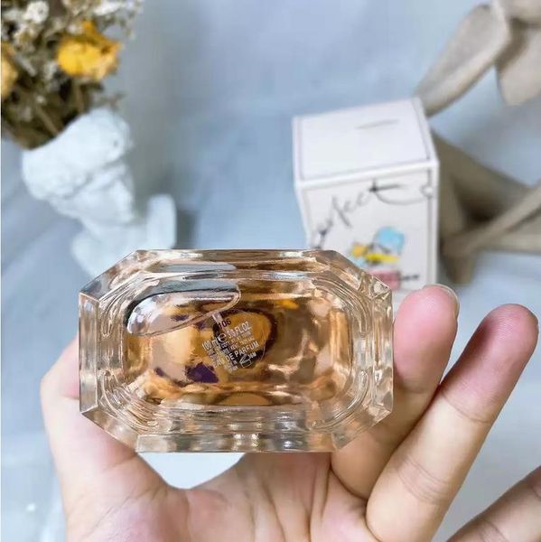 the latest brands perfume perfume for woman fragrance spray 100ml eau de parfum perfect lady beautiful bottle charming smell and fast postag
the latest brands perfume perfume for woman fragrance spray 100ml eau de parfum perfect lady beautiful bottle charming smell and fast postag