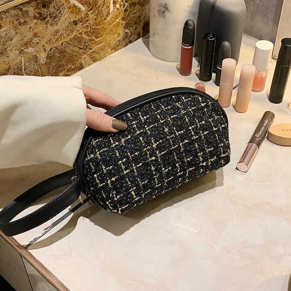 cosmetic bags & cases fashionable simple large capacity portable wash cosmetic storage hand mobile phone bag
cosmetic bags & cases fashionable simple large capacity portable wash cosmetic storage hand mobile phone bag