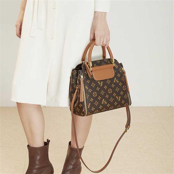 designer handbag store 60% off brand women's large capacity new fashion versatile handbag luxury old flower messenger bucket bag
designer handbag store 60% off brand women's large capacity new fashion versatile handbag luxury old flower messenger bucket bag