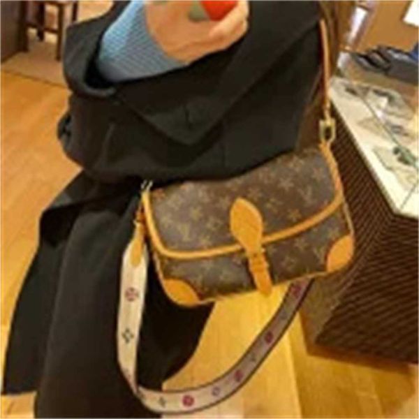 designer handbag store 60% off 2023 laohuafa stick cowhide women's with wide shoulder strap under the armpit medieval postman wrapped i
designer handbag store 60% off 2023 laohuafa stick cowhide women's with wide shoulder strap under the armpit medieval postman wrapped i
