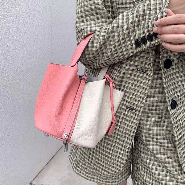 designer herme bags for women 2023 new women's bag litchi pattern layer kraft vegetable basket color match
designer herme bags for women 2023 new women's bag litchi pattern layer kraft vegetable basket color match