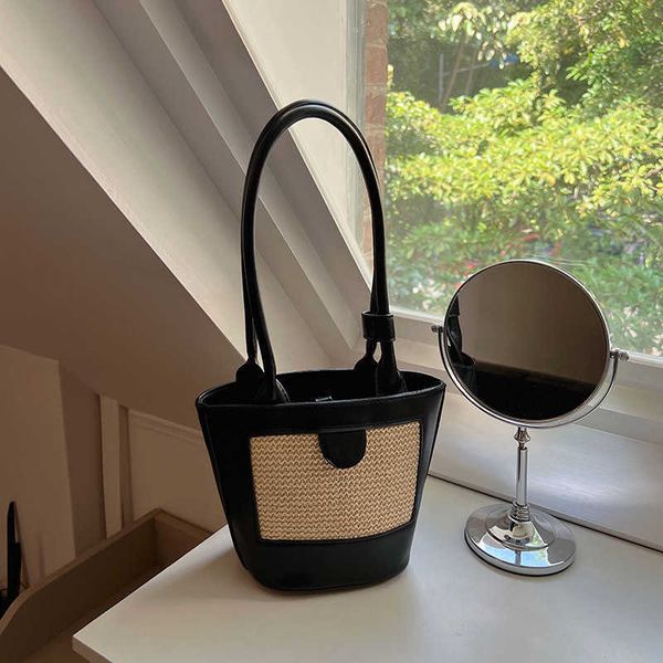 stuff sacks minority design straw woven portable new bucket hand carrying single shoulder underarm bag
stuff sacks minority design straw woven portable new bucket hand carrying single shoulder underarm bag