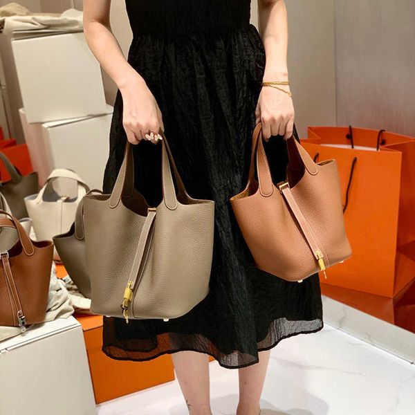 designer original 18 22cm bags h sewing bag picotin locks wax 2023 women thread basket s bucket handbag fzdo outlet
designer original 18 22cm bags h sewing bag picotin locks wax 2023 women thread basket s bucket handbag fzdo outlet