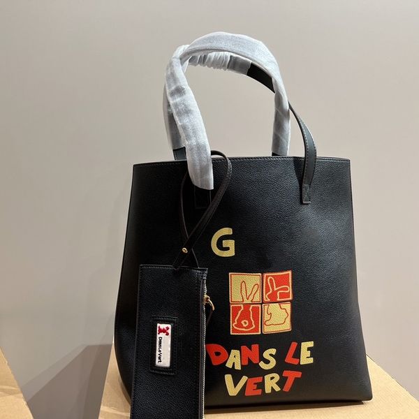brand designer shopping bag women's rabbit new leather tote oversized shopping bag gift g small wallet decoration 31x33cm
brand designer shopping bag women's rabbit new leather tote oversized shopping bag gift g small wallet decoration 31x33cm