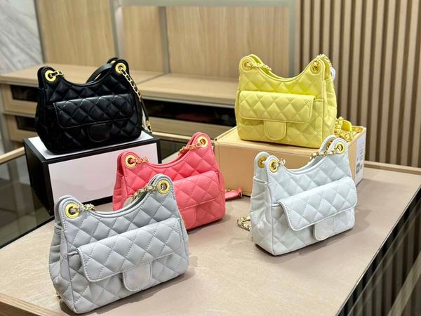 womens oxhorn bag classic design handbag classic feeling full design feeling oil wax cowhide material with metal
womens oxhorn bag classic design handbag classic feeling full design feeling oil wax cowhide material with metal