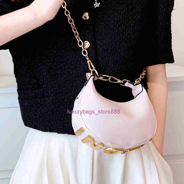 store handbag 95% off clearance wholesale 2023 summer new mini wrist bag with medieval crcent armpit black one shoulder letter
store handbag 95% off clearance wholesale 2023 summer new mini wrist bag with medieval crcent armpit black one shoulder letter