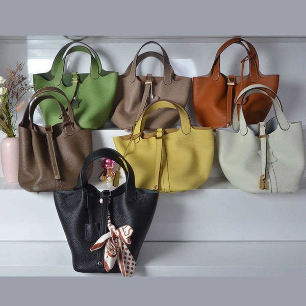 original edition 7a h home designer picotin lock bags new leather vegetable basket soft leisure and fashion portable womens bag litchi grain
original edition 7a h home designer picotin lock bags new leather vegetable basket soft leisure and fashion portable womens bag litchi grain