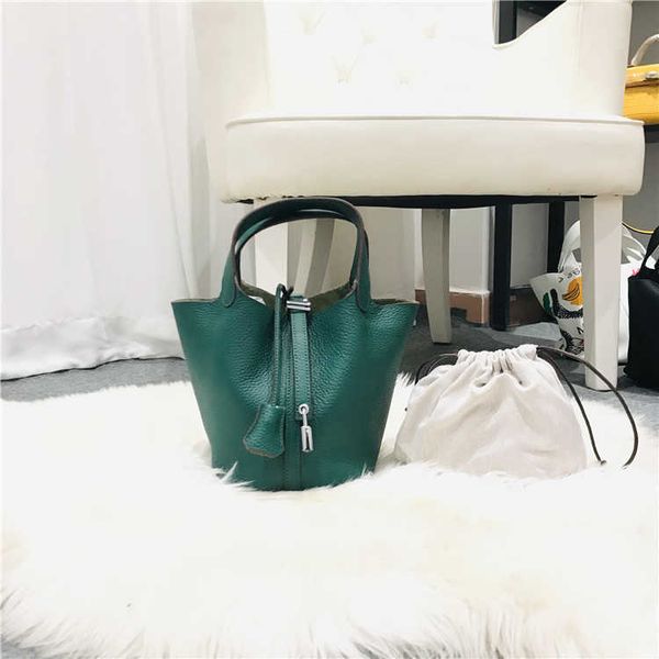 original edition 7a h home designer picotin lock bags fashion cabbage basket bag women's handbag 2023 new leisure leather bucket with l
original edition 7a h home designer picotin lock bags fashion cabbage basket bag women's handbag 2023 new leisure leather bucket with l