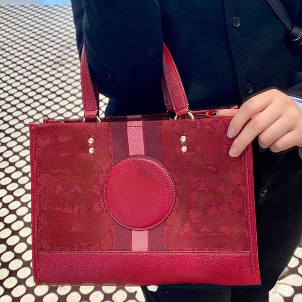 evening bags shoulder 2023 new brand large capacity women's december series dempsey tote handheld bucket one crossbody
evening bags shoulder 2023 new brand large capacity women's december series dempsey tote handheld bucket one crossbody