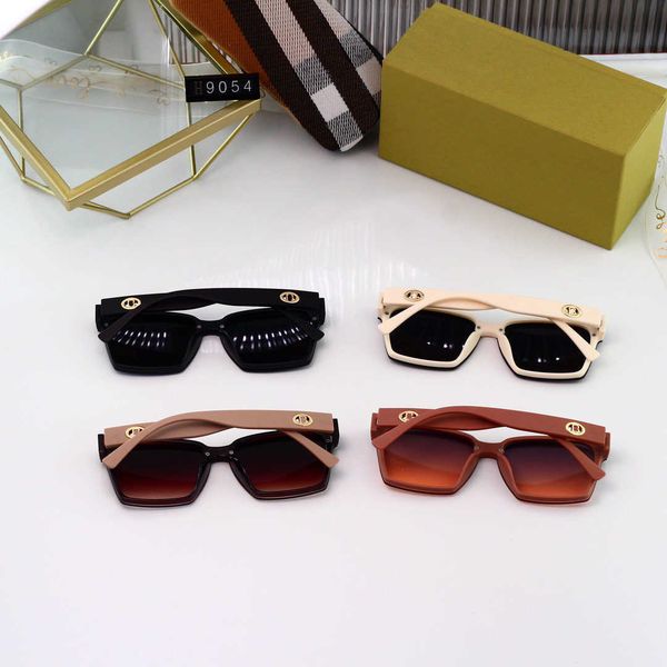fashion designer b letter sunglasses luxury burb summer luxury brand designer sunglasses outdoor beach baseball, White;black
fashion designer b letter sunglasses luxury burb summer luxury brand designer sunglasses outdoor beach baseball, White;black