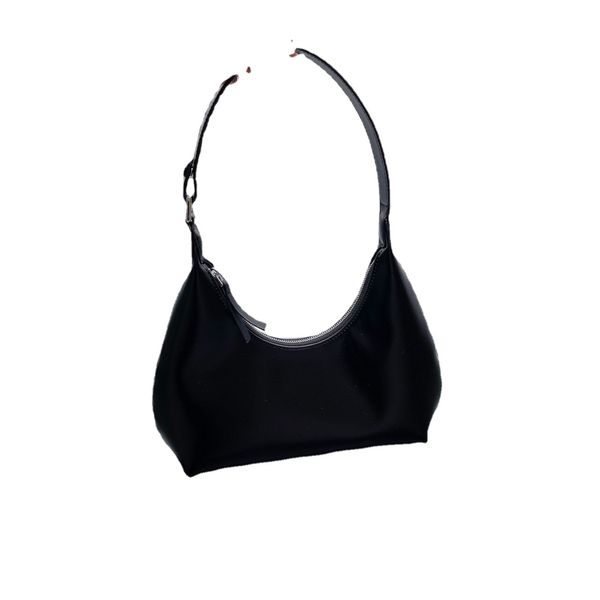 shopping bag crossbody bag classic black leather underarm bag 5a quality stylish everything goes with it
shopping bag crossbody bag classic black leather underarm bag 5a quality stylish everything goes with it