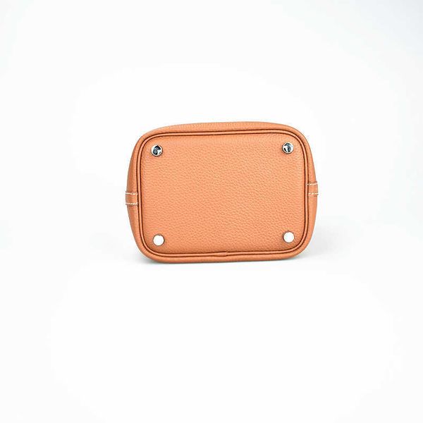 original edition 7a h home designer picotin lock bags vegetable basket women's fashion hand-held casual practical leather litchi patter
original edition 7a h home designer picotin lock bags vegetable basket women's fashion hand-held casual practical leather litchi patter