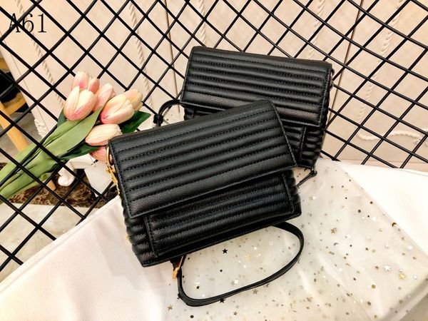 designer women handbags fashion genuine leather bags stripe square metal chain womens handbag large capacity buckles luxury shoulder bag 202
designer women handbags fashion genuine leather bags stripe square metal chain womens handbag large capacity buckles luxury shoulder bag 202