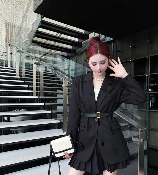 brand casual 2023 early autumn new style small crowd design flocked letter suit coat slim sweet style, Black;gray
brand casual 2023 early autumn new style small crowd design flocked letter suit coat slim sweet style, Black;gray