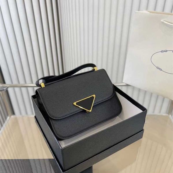 2023 bags clearance outlets new style family flip buckle postman's cross pattern tofu single shoulder diagonal stewardess small square
2023 bags clearance outlets new style family flip buckle postman's cross pattern tofu single shoulder diagonal stewardess small square
