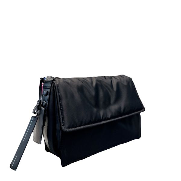 shopping bag crossbody bag joint messenger bag men and women suitable for nylon material leisure good capacity
shopping bag crossbody bag joint messenger bag men and women suitable for nylon material leisure good capacity
