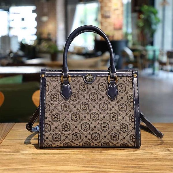2023 bags clearance outlets new fashionshoulder elegant large capacity handbag mature bag women ladies bags for mother present with gift
2023 bags clearance outlets new fashionshoulder elegant large capacity handbag mature bag women ladies bags for mother present with gift